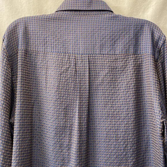 Men's Jhane Barnes Blue Starburst Patterned Silk+Cotton Button-Down Shirt - Picture 3 of 16